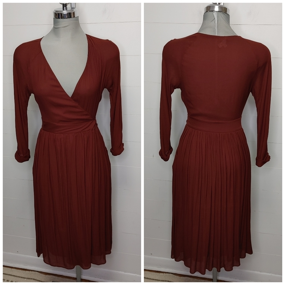 Aritzia Wilfred wrap midi dress size XXS